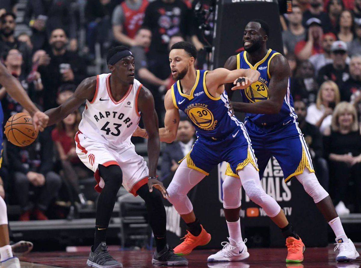 开云体育-西亚卡姆迎来十五赛季高光表现，拜仁球迷沸腾！的简单介绍